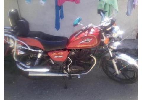 Moto tipo choper 200 año 2013