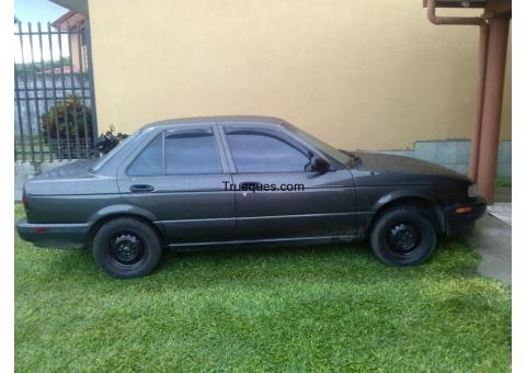 Nissan sentra b13 mod 94, 4 puertas, automatico y moto freedom zs 150 cc mod 2015