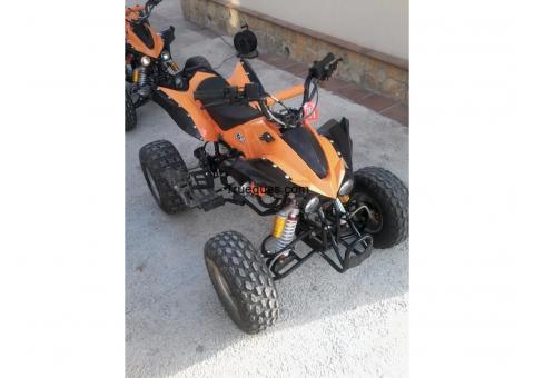 Quad a cambie de reparacion de coche