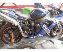 R1 yamaha por yamaha tmax - 1/1