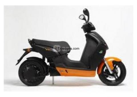 Scooter 100x100 electrica