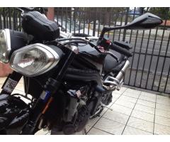 Triumph speed triple 1050cc 135hp 30000km - 1/1