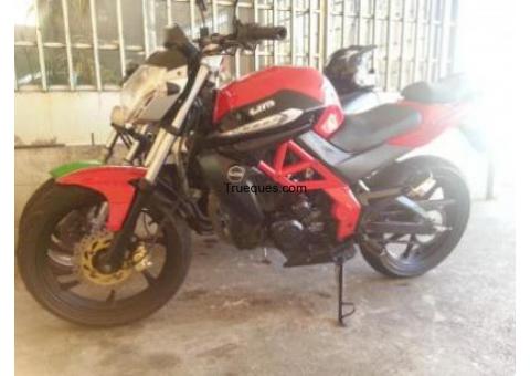 Um street 2012 230cc un millon