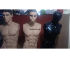 3 maniquíes de cuerpo entero(hombre) por 4 sillas de oficina - 1/1