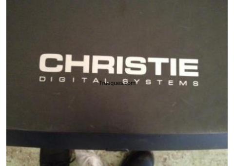 Proyector digital christie roadrunner l8