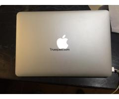 Macbook pro, pantalla retina, disco de 128 en estado solido - 1/1