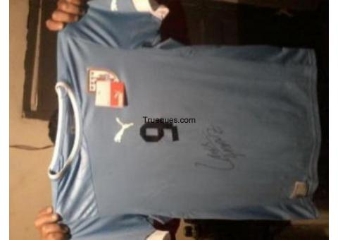 Camiseta de la seleccion original firmada por suárez x computadora