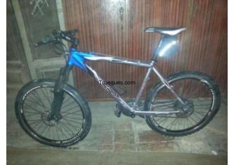 Interesado en intercambiar mi bicicleta bottecchia fx 530