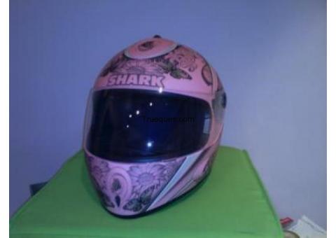 Casco de mujer shark rosa