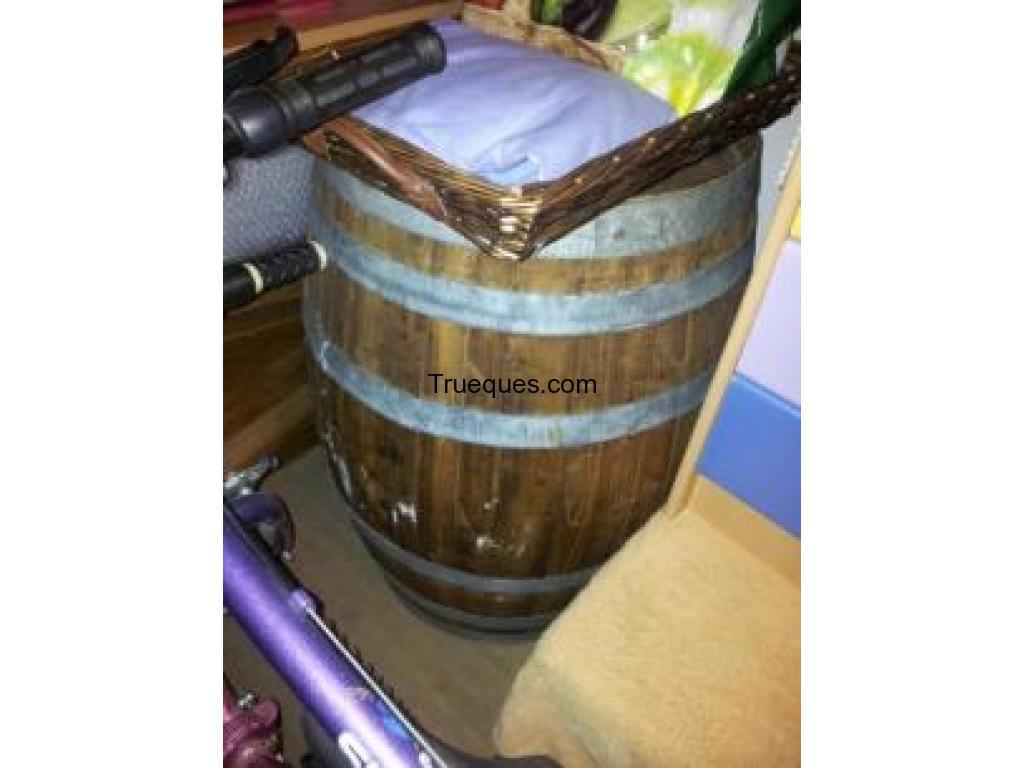 Barrica de vino original bodegas puente ayuda de olivenza