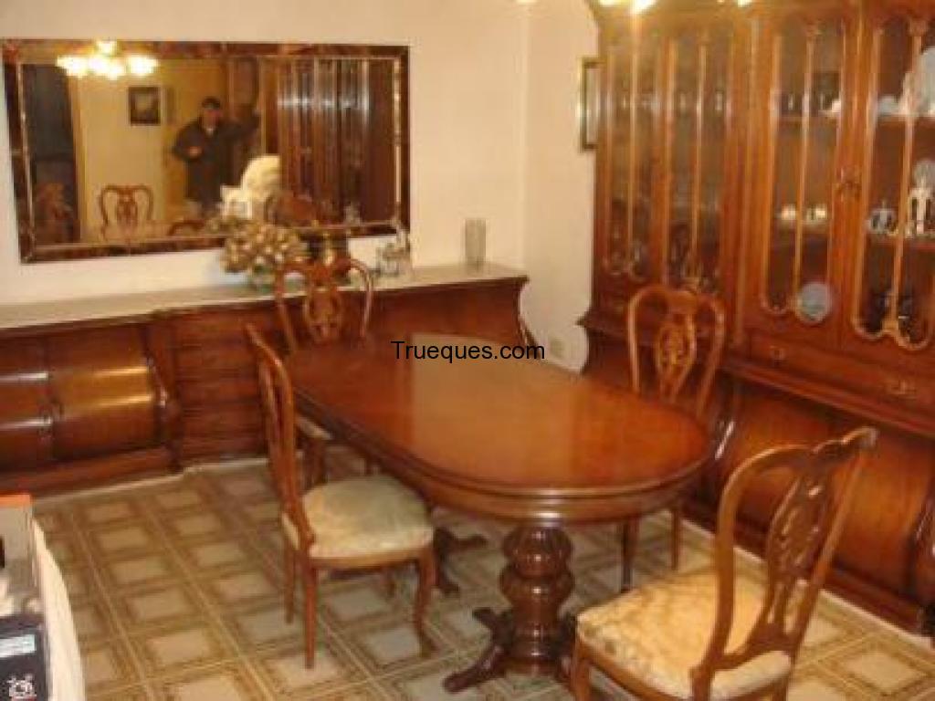 Comedor clasico por salon moderno