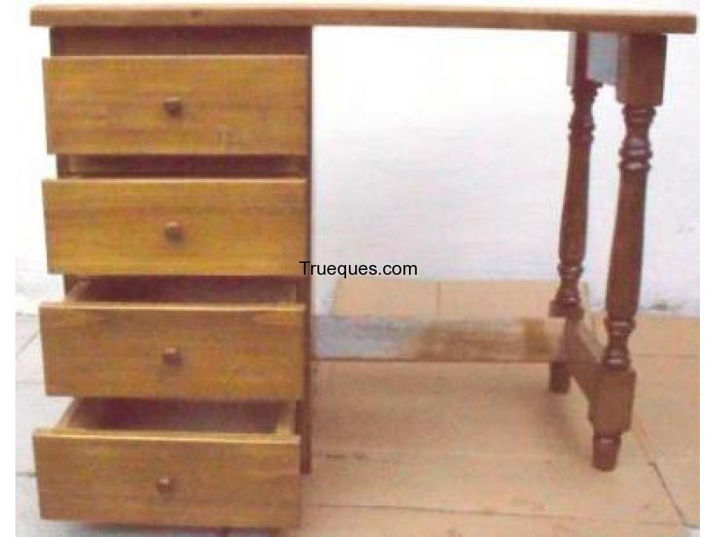 Hermoso escritorio restaurado