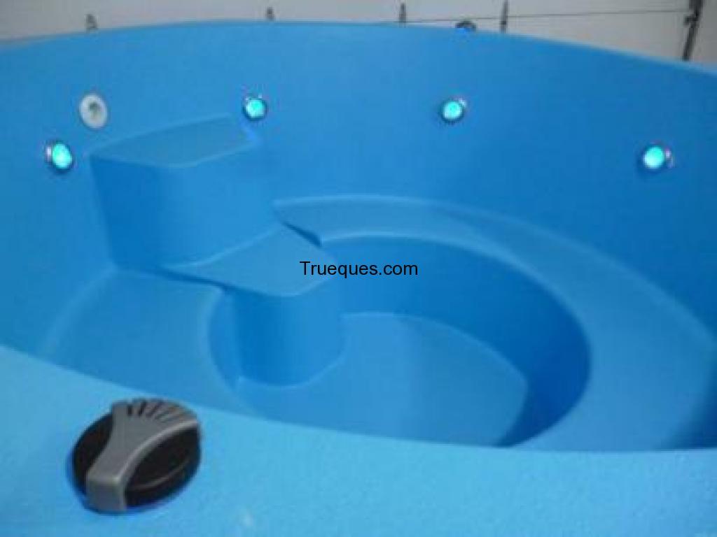 Jacuzzi para 7 a 8 personas