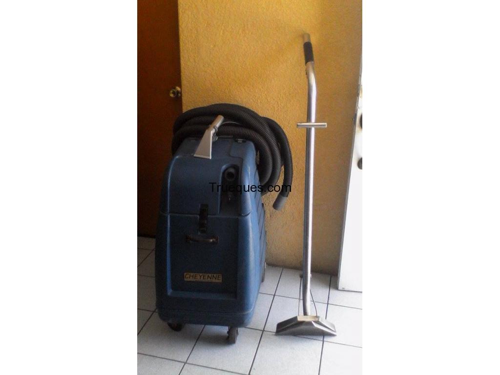 Maquina lavadora de alfombras y muebles profesional