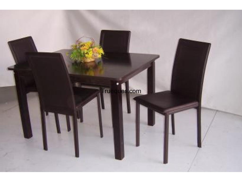Mesa comedor y sillas nuevas color wengue