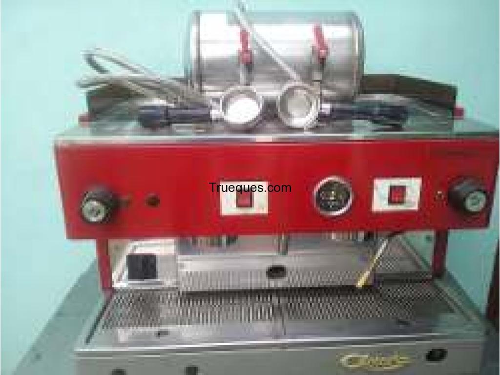 Para panaderiia o negocio maquina de cafe de 2 grupo molino y bomba se cambia x camioneta