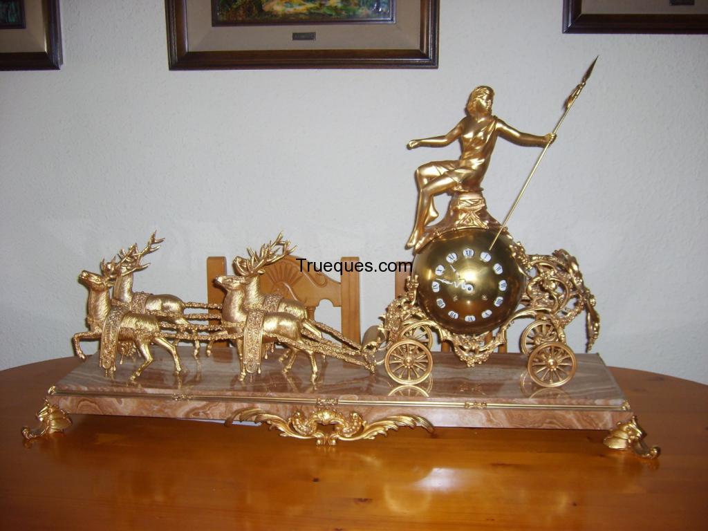 Reloj de sobremesa en bronce