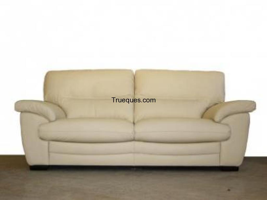 Sofas de piel a estrenar