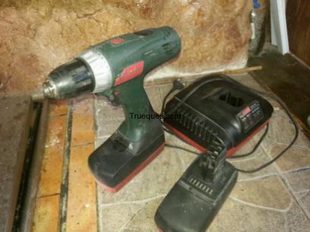 Taladro atornillador metabo bsz 18 impuls