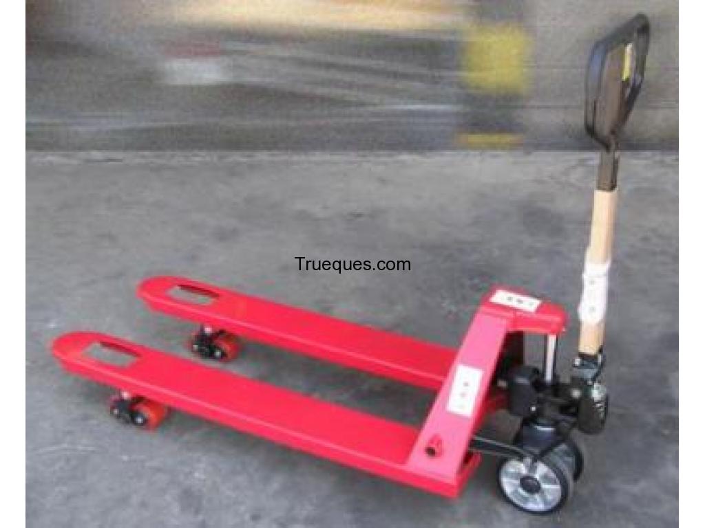 Tengo una transpaleta casi nueva