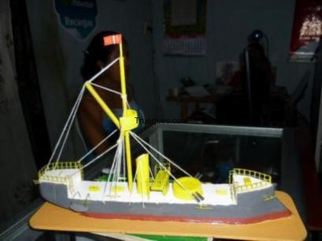 Deceo cambiar mi barco huascar a escala