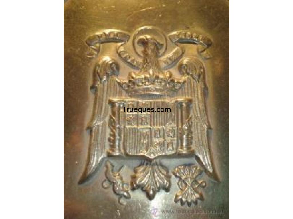Hebilla de bronce utilizada por la guardia de franco