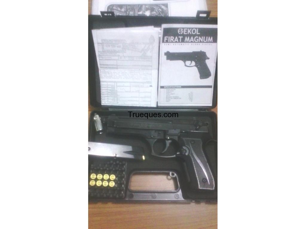 Pistola magnum 9 mm fogueo