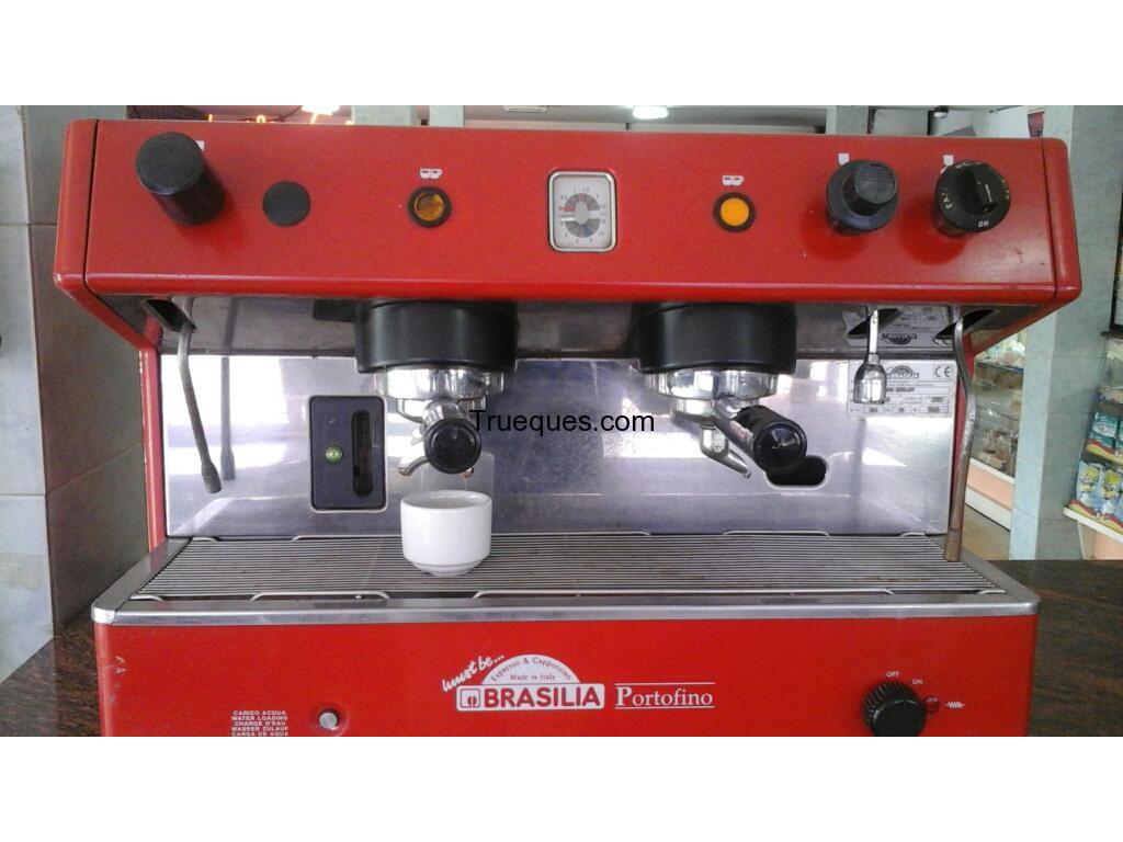 Cafetera de dos grupos