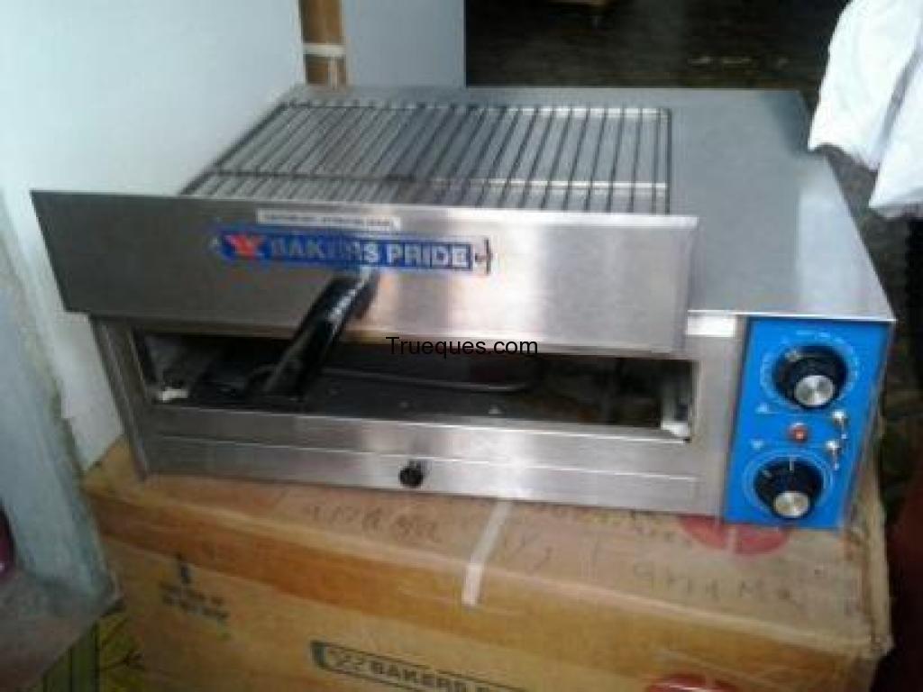 Hornos electricos de pizzas y sandwich por auto usado