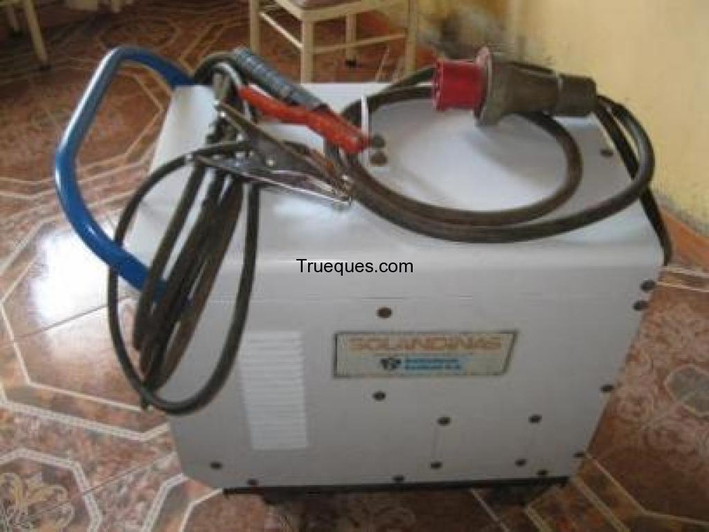 Maquina de soldar solandina r330