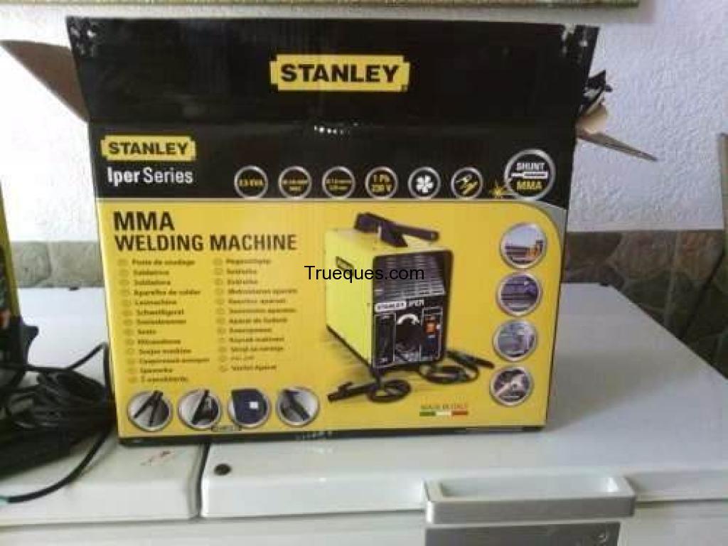 Maquina de soldar stanley max 140 amperaje varia