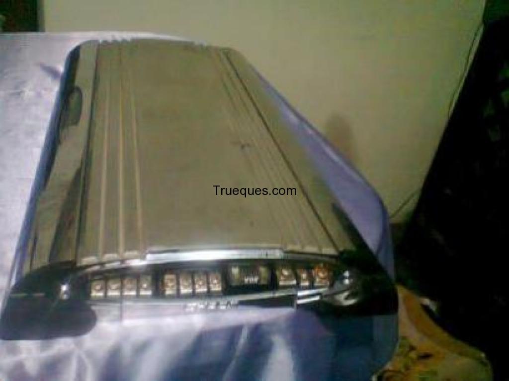 Amplificador boss 4 canales 2000wats