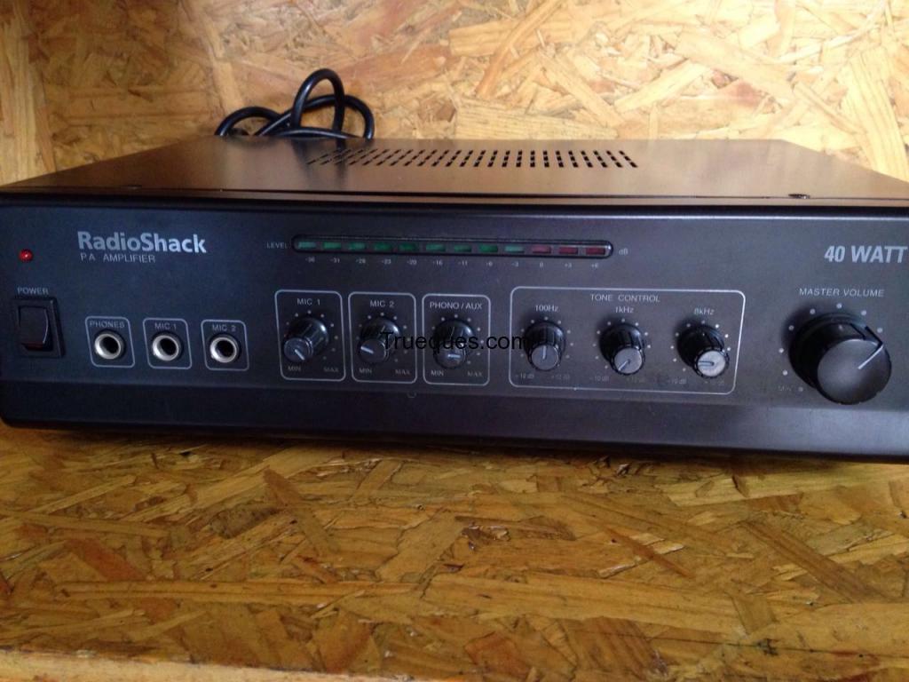 Amplificador y parlantes