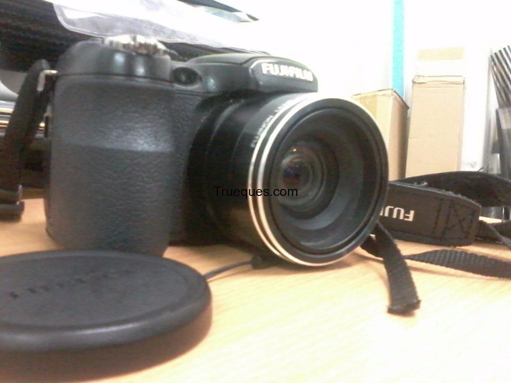 Camara semi profesional fujifilm finepix s1600