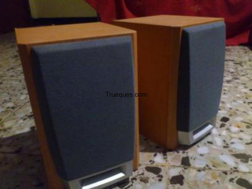 Intercambio buenos altavoces por lo que sea