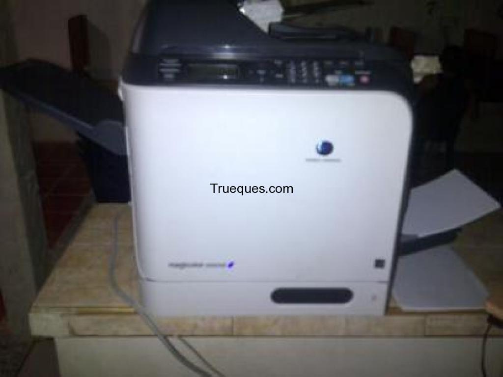 Fotocopiadora multifuncional konica minollta 4960mf