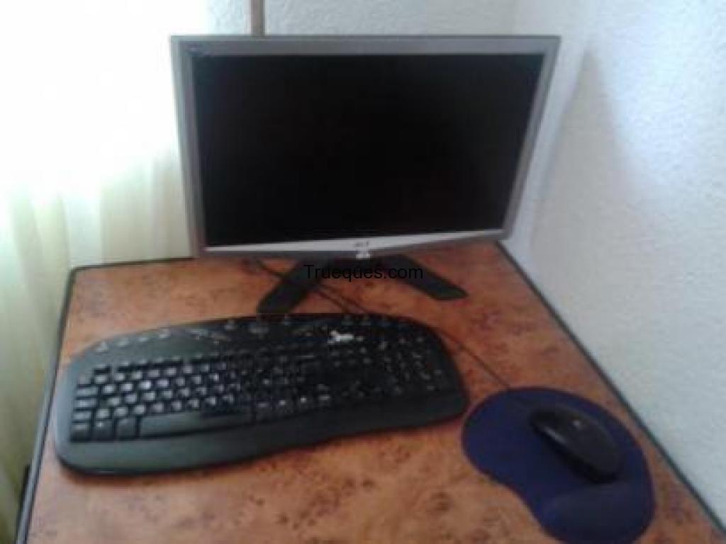 Ordenador de mesa completo con pantalla 21pulgadas