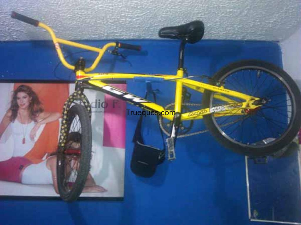 Cicla bmx de competicion