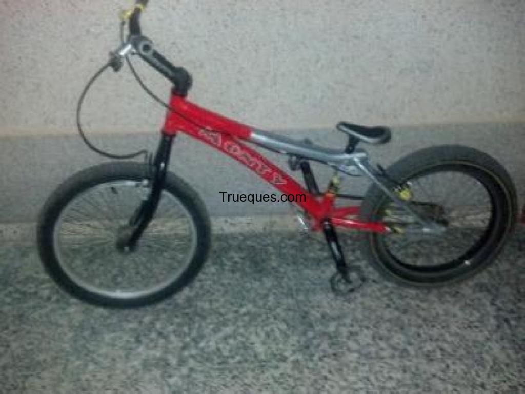 Monty de trial por algo interesanre