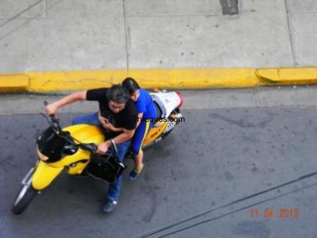 Busco una van ofrezco una motocicleta bmw f650gs