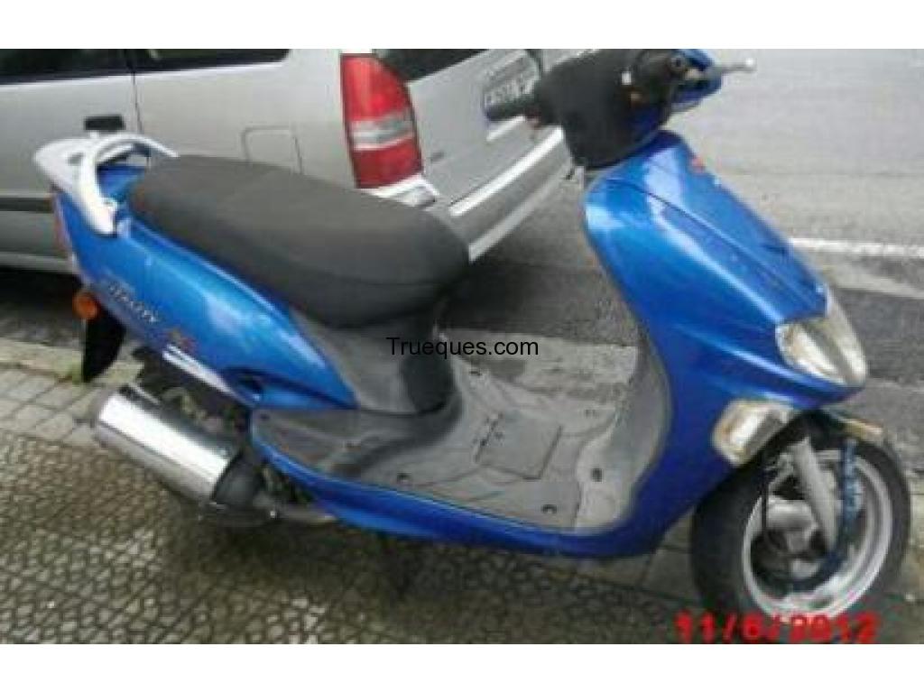 Ciclomotor de 50 cc 7000km