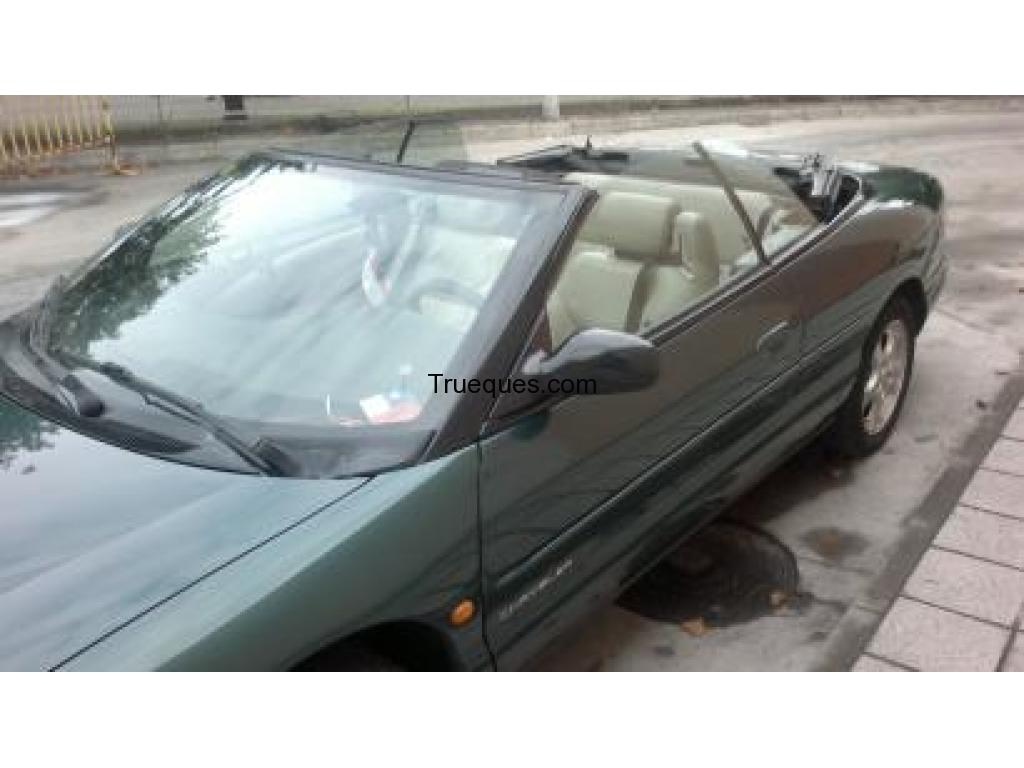 Coche por monovolumen