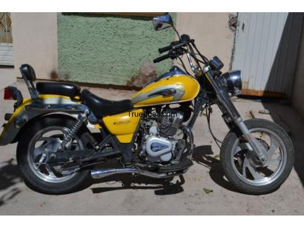 Moto chopper midnight 150cc jalando al cien