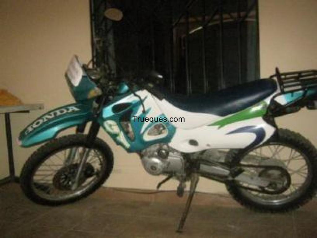 Moto lineal modelo cross