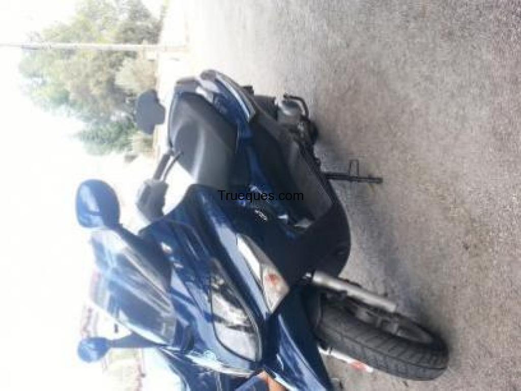 Piaggio x evo 125 cc 13000km