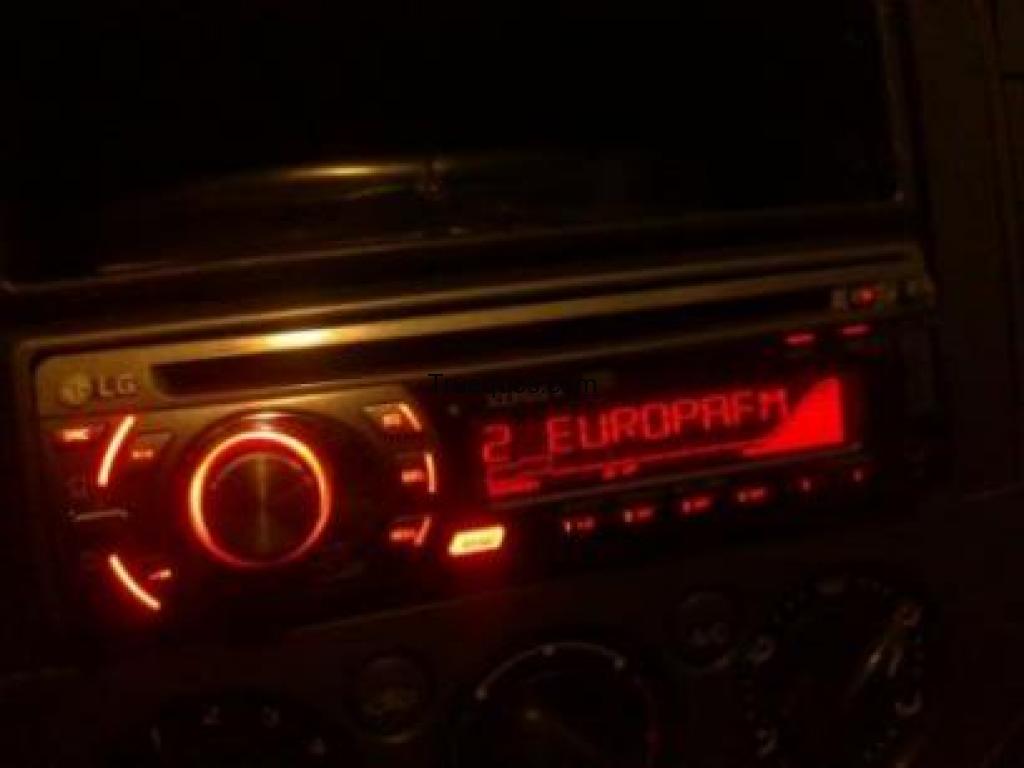 Radio cd mp3 con entrada aux y usb frontal