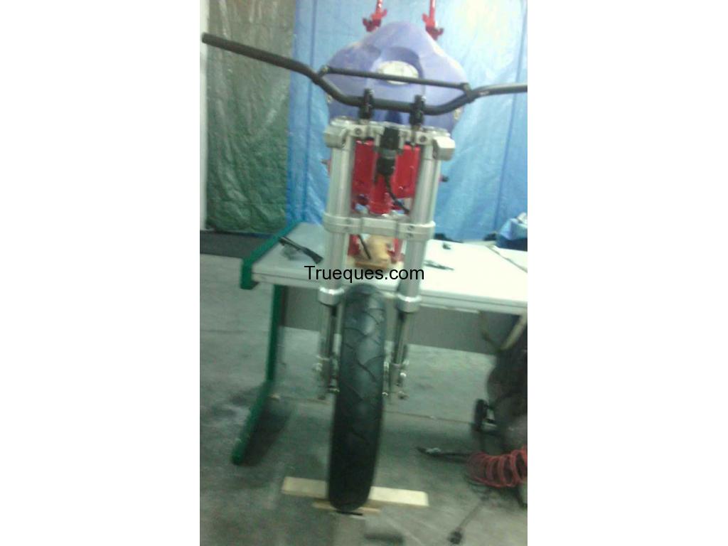 Yamaha tzr desmontada