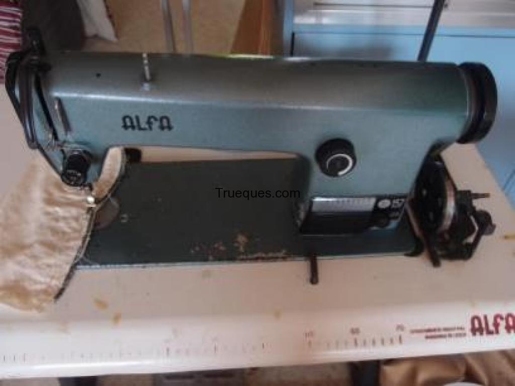 Cambio maquina plana industrial alfa por owerlock industrial