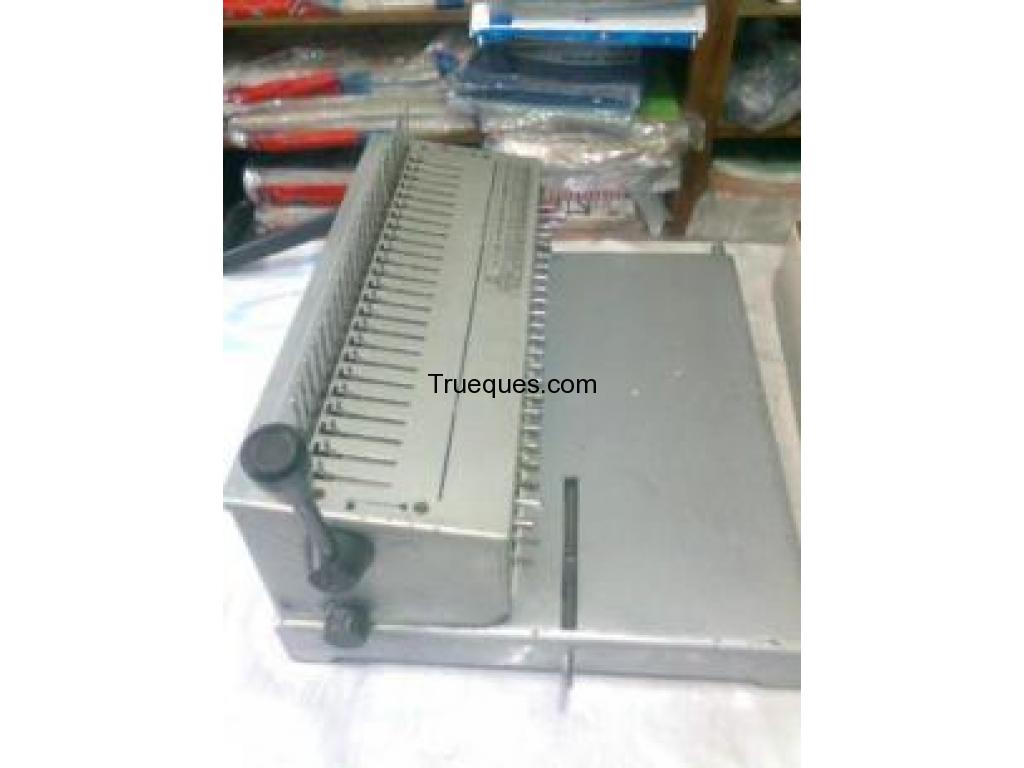 Anilladora y guillotina para encuadernado perfecto estado