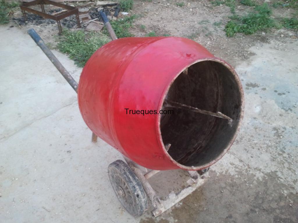 Trompo mesclador tipo carretilla